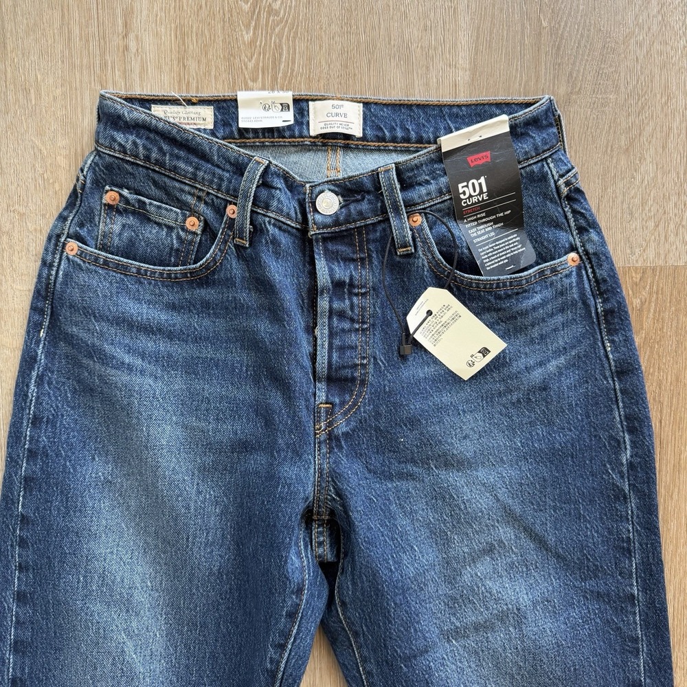 Levi's 501 Curve Jeans Womens W28 L30 Medium Wash Blue High Rise Straight Denim - Picture 2 of 9